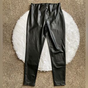 Vince Camuto Faux Leather Pants Lined Black Elastic Waist Womens Size Small